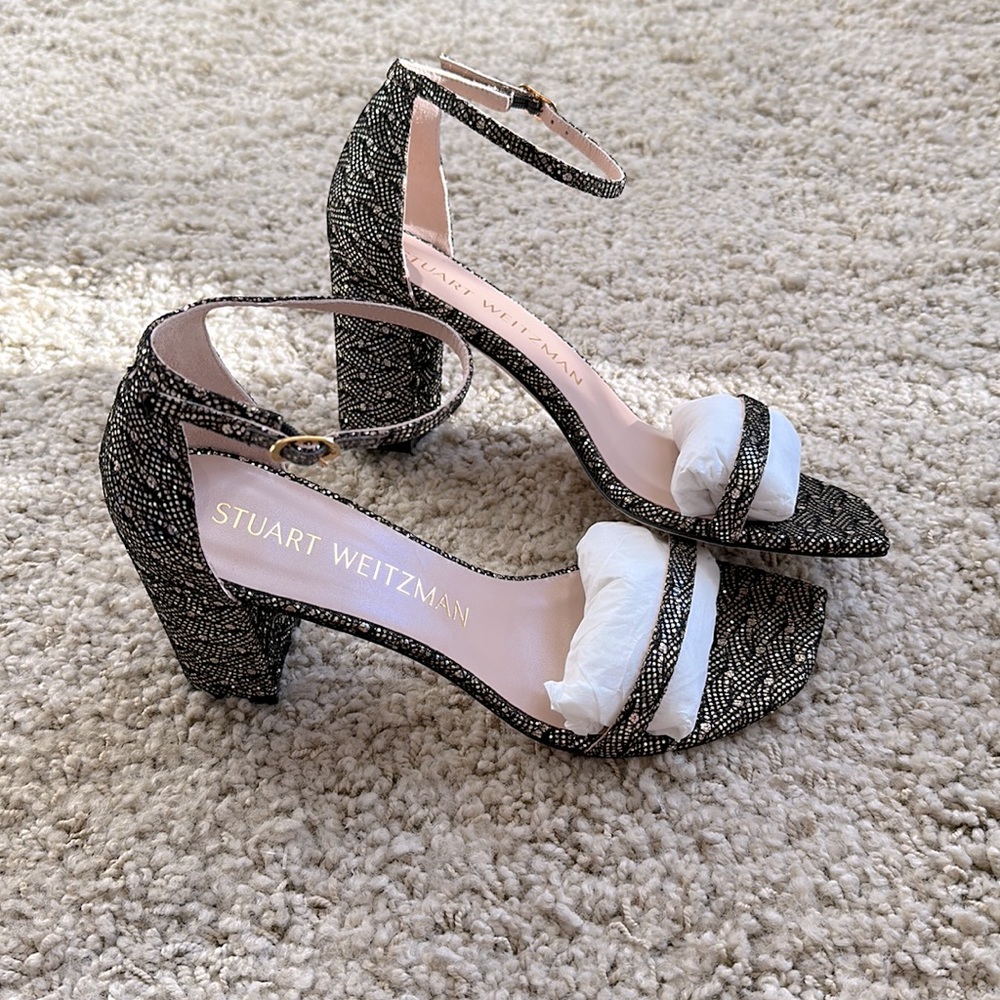 Stuart Weitzman Amelina Block Gold Sandal size 9.5
